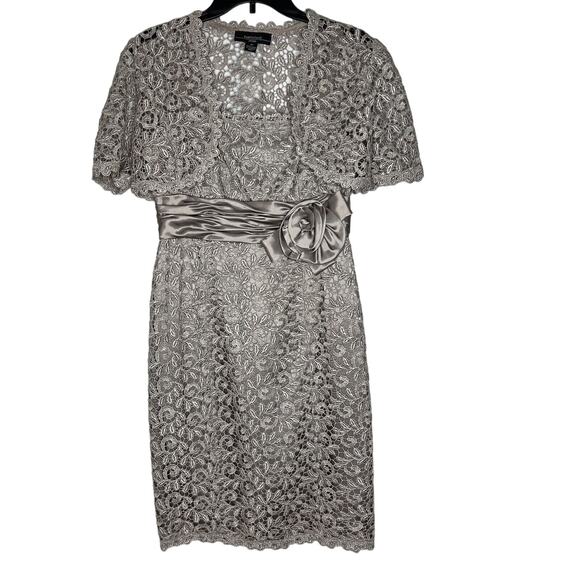 R&M Richards Dresses & Skirts - R&M Richards Petite 6P Metallic Lace Flower Dress with Satin Sash